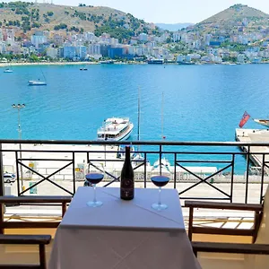 Hotell Mano, Sarandë