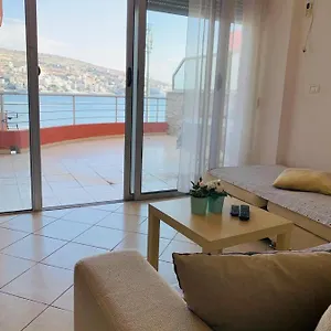 Port View Apartment